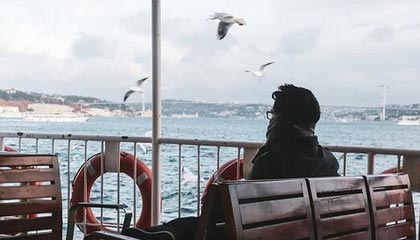 开云体育登录-日本乒乓球队激情对决波兰强队，樊振东三分雨点燃全场激情