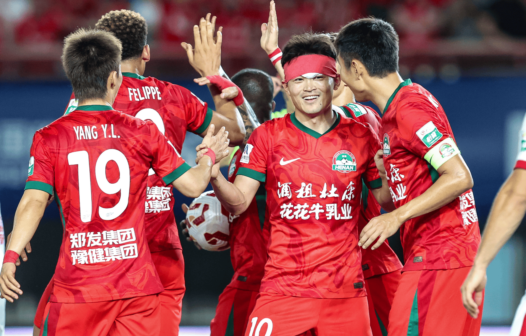 V5险胜PSG，Ming拿下关键大龙激烈交锋成都决赛之夜，技惊四座