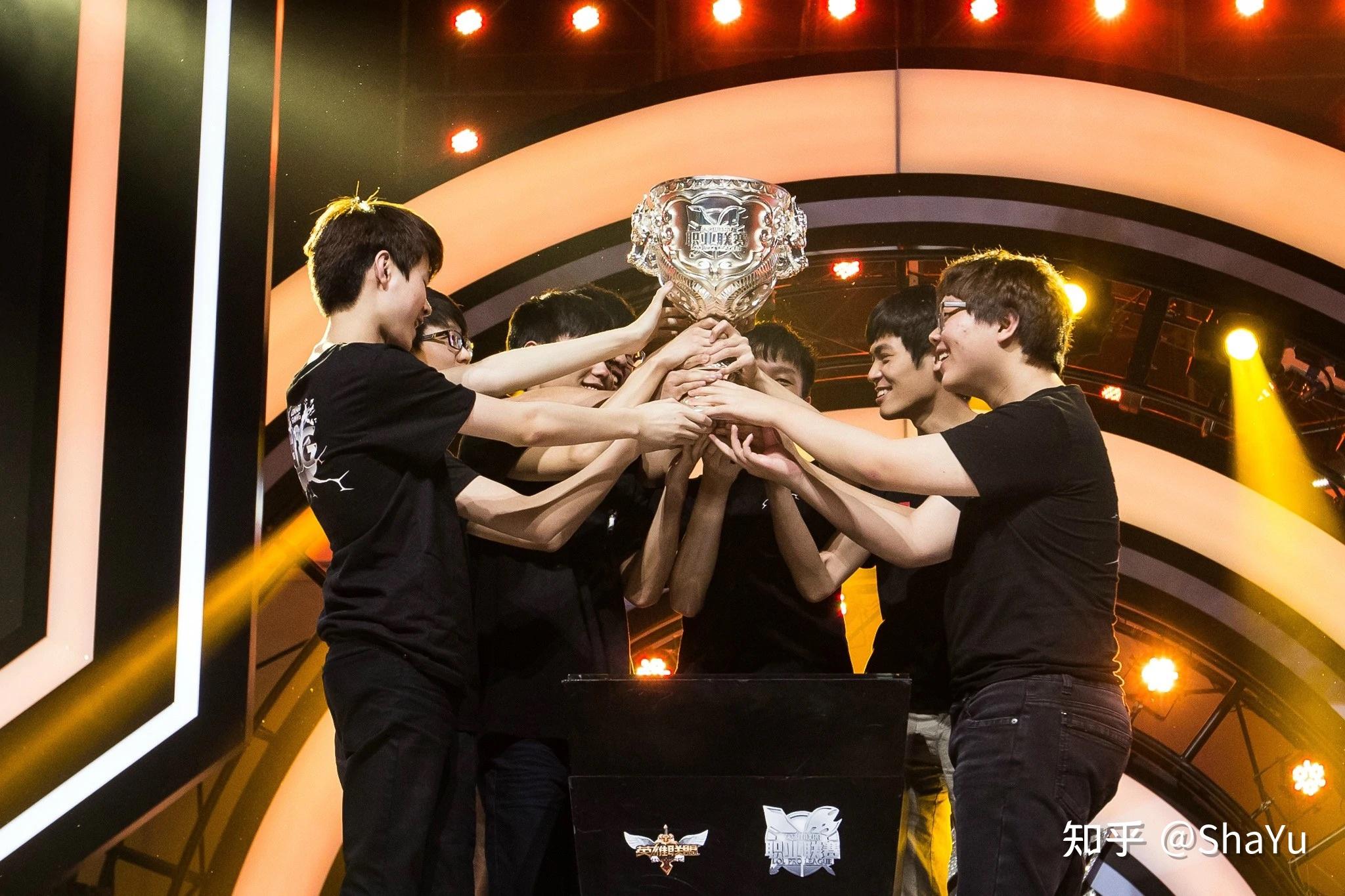 LGD鏖战TSM，JackeyLove关键团战开团秒人鏖战多局四强赛，技惊四座