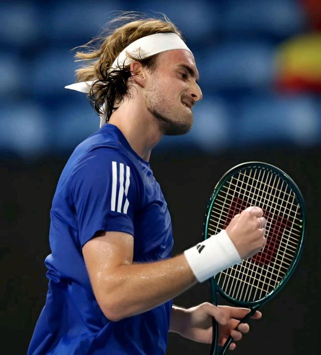 美网鏖战年终总决赛，西西帕斯点燃赛场