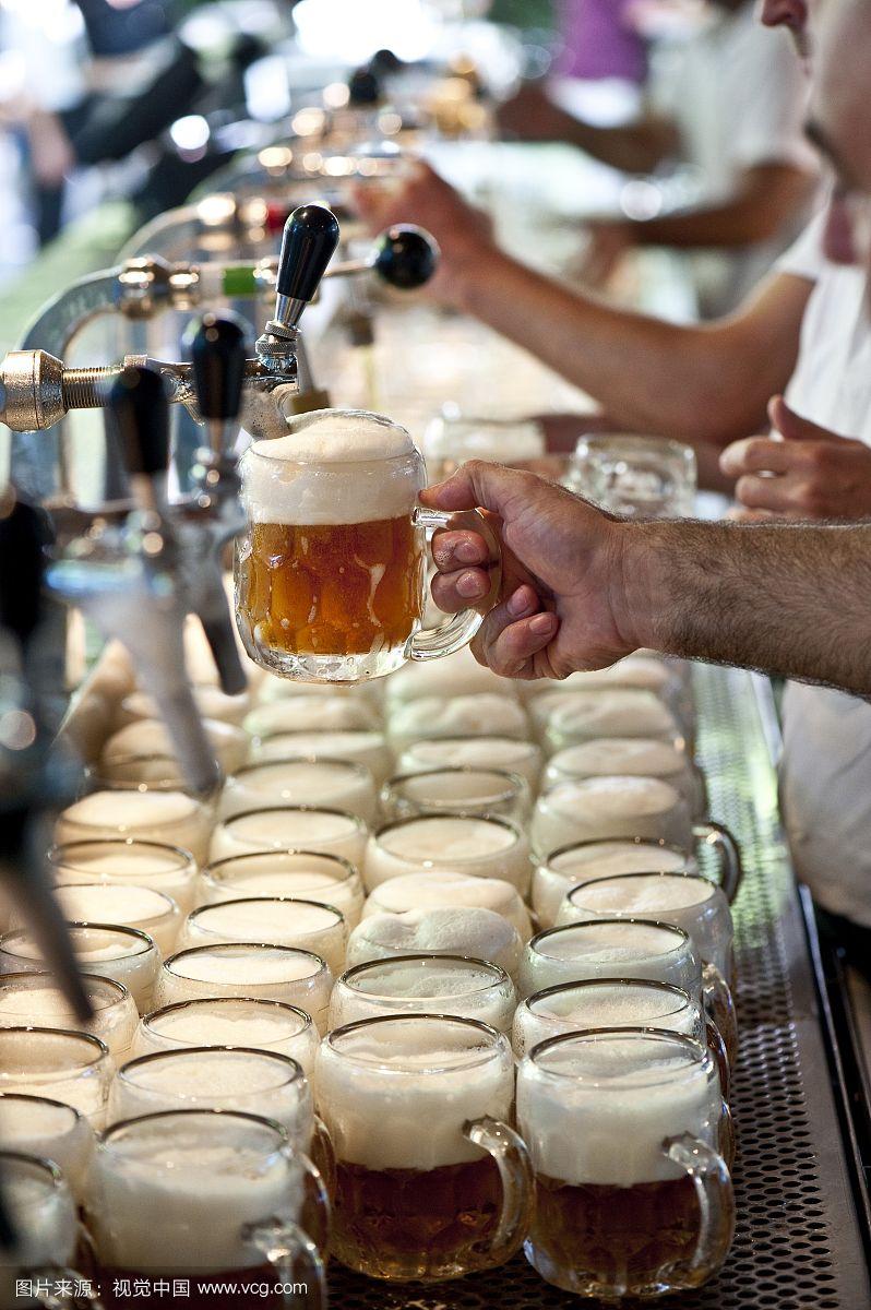 奥地利翻盘瑞士,楚阿梅尼带队取胜 奥地利翻盘瑞士,楚阿梅尼带队取胜