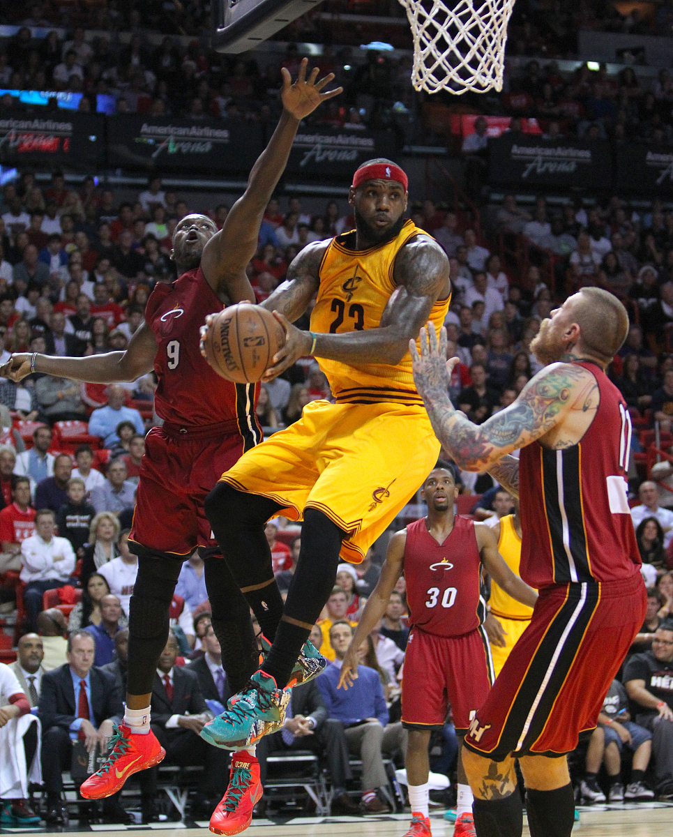 开云APP-山西队翻盘骑士，詹姆斯高光表现