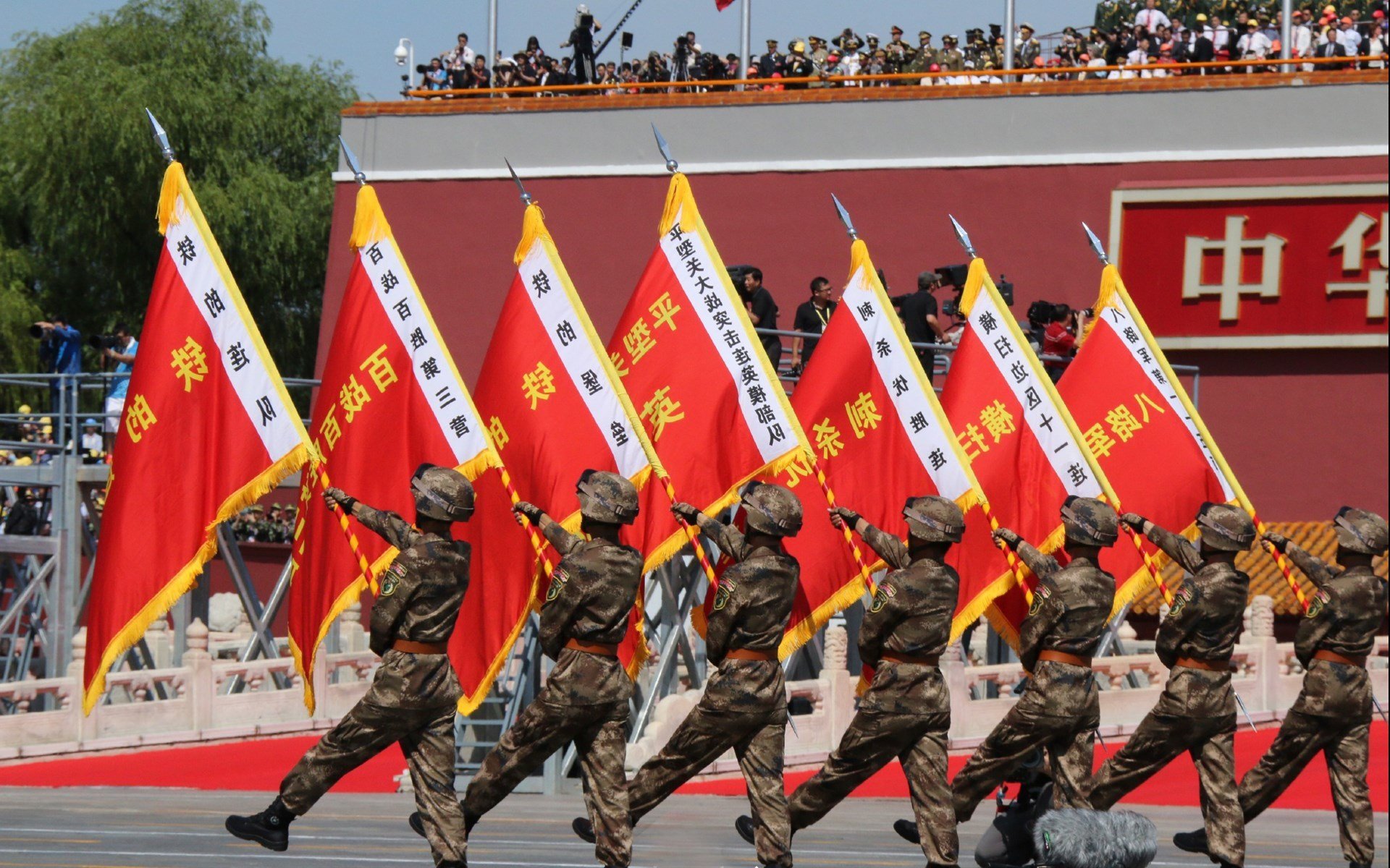 浓眉再造英雄夜,世纪封盖扭转乾坤,他用防守定义国王新纪元